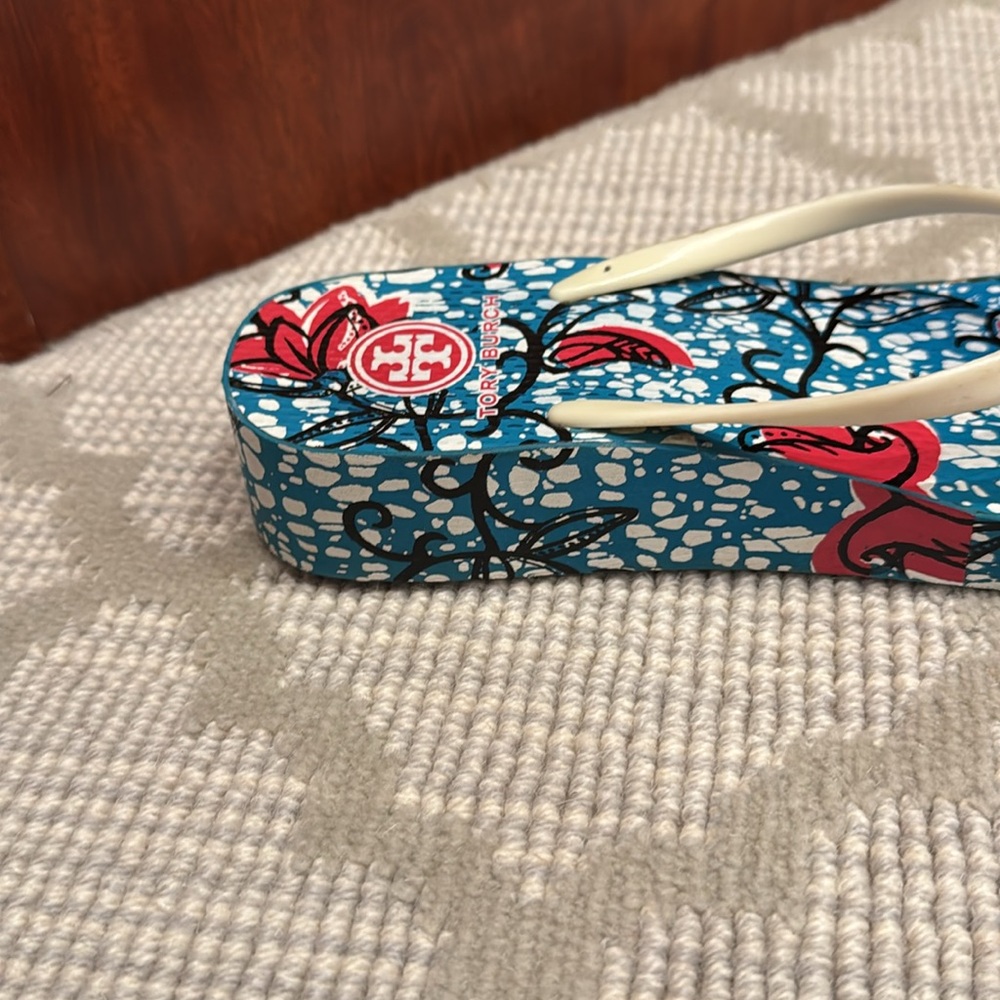 Tory Burch Red and Blue Floral Flip Flops - Picture 4 of 5